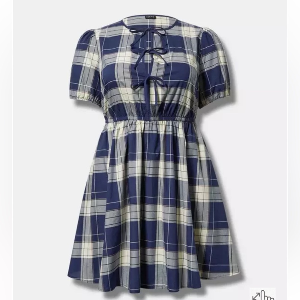 Torrid size 3 (22/24) nwt Plaid Dress in Navy and White